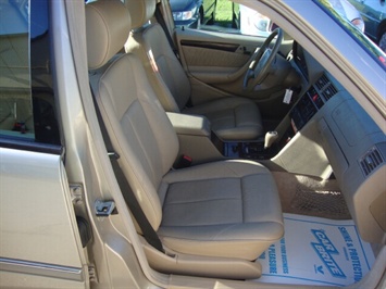 1999 Mercedes-Benz C Class C230   - Photo 8 - Cincinnati, OH 45255
