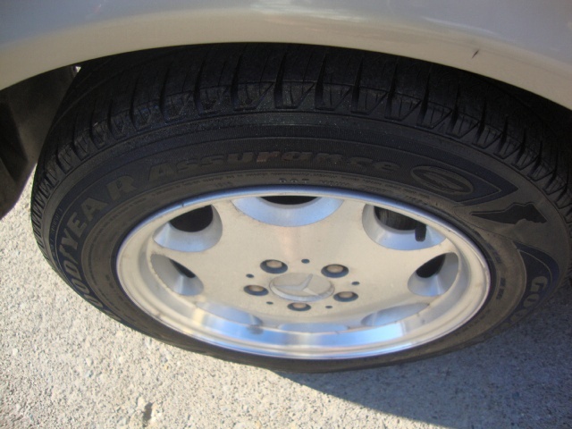 1999 Mercedes-Benz C Class C230   - Photo 28 - Cincinnati, OH 45255