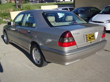1999 Mercedes-Benz C Class C230   - Photo 4 - Cincinnati, OH 45255