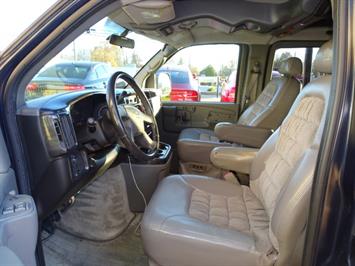 2005 CHEVROLET Express   - Photo 4 - Cincinnati, OH 45255