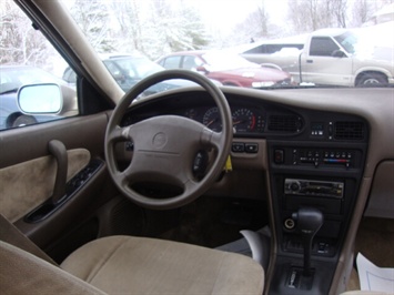 1993 NISSAN MAXIMA   - Photo 7 - Cincinnati, OH 45255