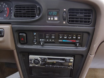 1993 NISSAN MAXIMA   - Photo 14 - Cincinnati, OH 45255