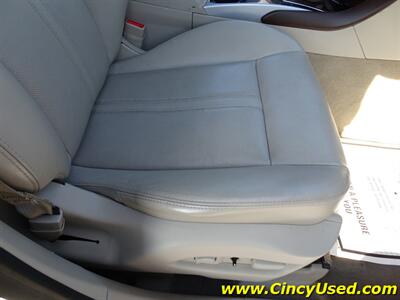 2013 Cadillac SRX Luxury Collection   - Photo 29 - Cincinnati, OH 45255