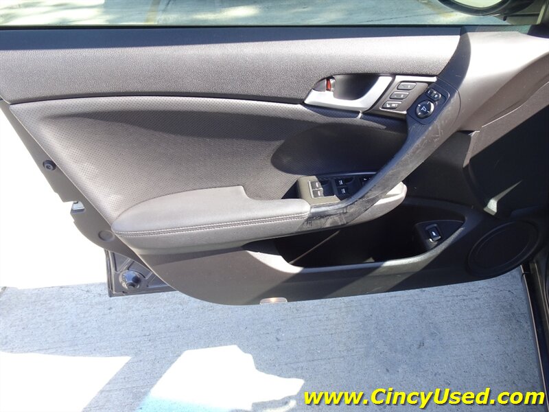 2012 Acura TSX Sport Wagon w/Tech - Photo 31 - Cincinnati, OH 45255