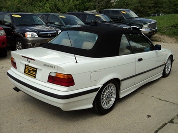 1997 BMW 328iC   - Photo 6 - Cincinnati, OH 45255