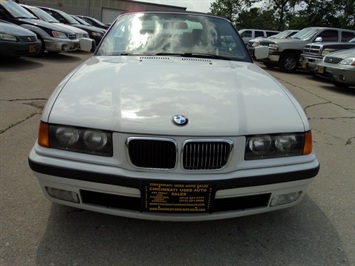 1997 BMW 328iC   - Photo 2 - Cincinnati, OH 45255