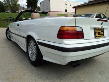 1997 BMW 328iC   - Photo 12 - Cincinnati, OH 45255