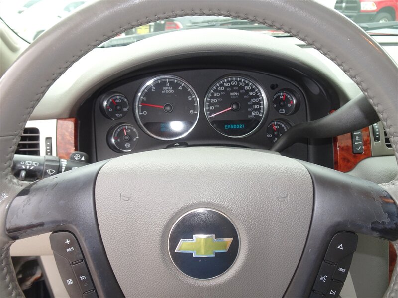 2007 Chevrolet Tahoe LT   - Photo 18 - Cincinnati, OH 45255