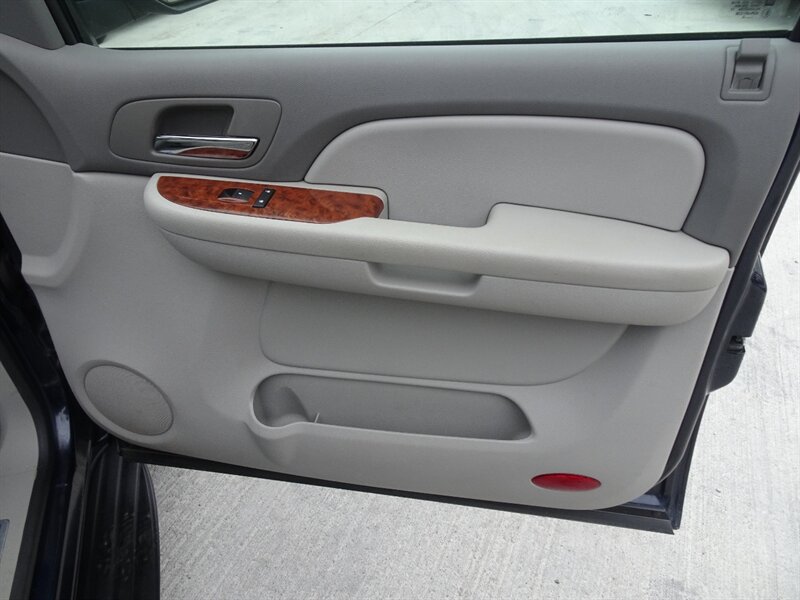 2007 Chevrolet Tahoe LT   - Photo 32 - Cincinnati, OH 45255