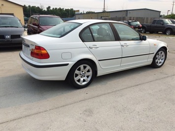 2004 BMW 3 Series 325i   - Photo 6 - Cincinnati, OH 45255