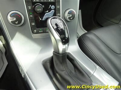 2017 Volvo S60 T5 Inscription   - Photo 18 - Cincinnati, OH 45255