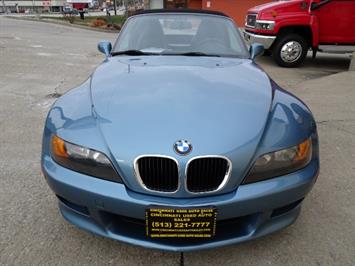 1999 BMW Z3 2.8   - Photo 2 - Cincinnati, OH 45255