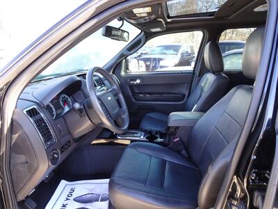 2010 Ford Escape Limited  3.0L V6 AWD - Photo 10 - Cincinnati, OH 45255