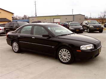 2004 Volvo S80   - Photo 1 - Cincinnati, OH 45255