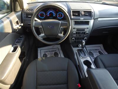 2010 Ford Fusion SE  2.5L I4 FWD - Photo 9 - Cincinnati, OH 45255