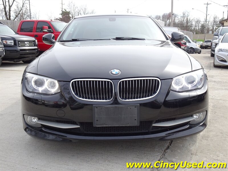 2011 BMW 335i xDrive - Photo 2 - Cincinnati, OH 45255