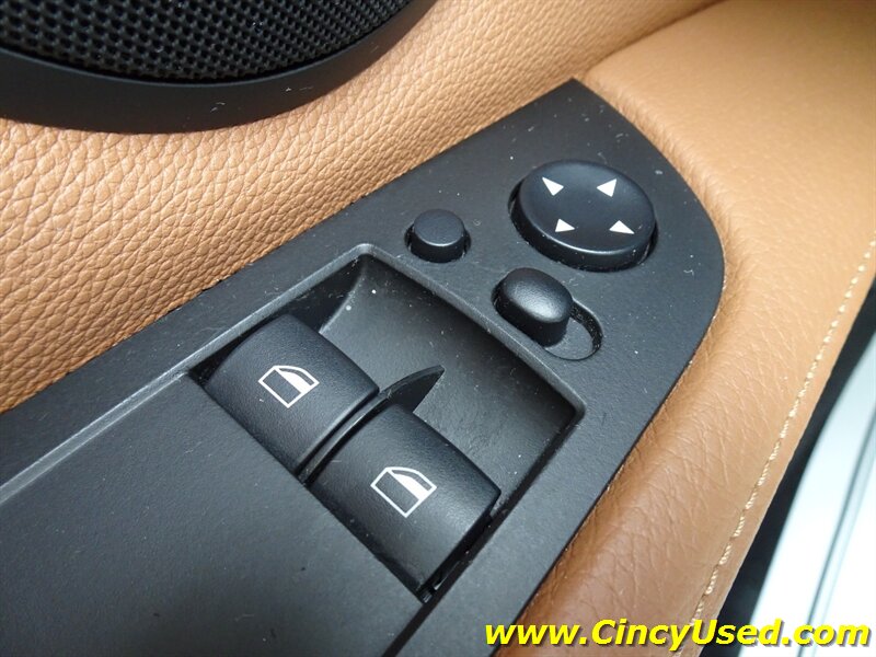 2011 BMW 335i xDrive - Photo 25 - Cincinnati, OH 45255