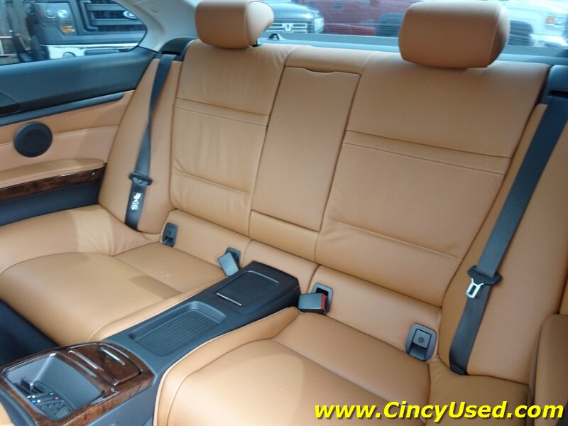 2011 BMW 335i xDrive - Photo 14 - Cincinnati, OH 45255