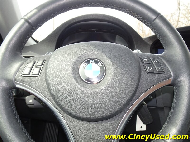 2011 BMW 335i xDrive - Photo 21 - Cincinnati, OH 45255