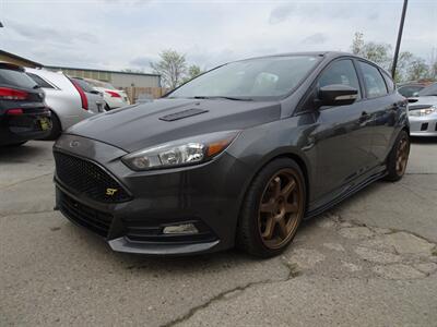 2018 Ford Focus ST  Ecoboost 2.0L Turbo I4 Manual FWD - Photo 3 - Cincinnati, OH 45255