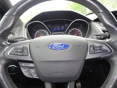 2018 Ford Focus ST  Ecoboost 2.0L Turbo I4 Manual FWD - Photo 19 - Cincinnati, OH 45255