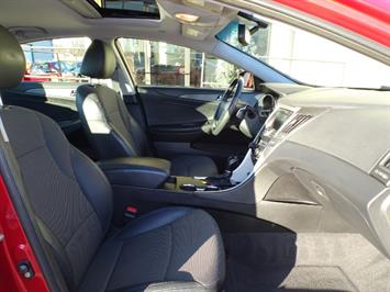 2011 Hyundai Sonata SE 2.0T   - Photo 13 - Cincinnati, OH 45255