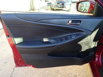 2011 Hyundai Sonata SE 2.0T   - Photo 23 - Cincinnati, OH 45255