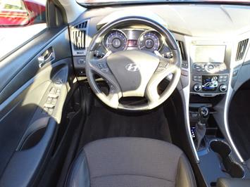 2011 Hyundai Sonata SE 2.0T   - Photo 6 - Cincinnati, OH 45255