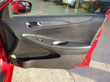2011 Hyundai Sonata SE 2.0T   - Photo 24 - Cincinnati, OH 45255