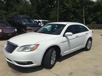 2013 Chrysler 200 Touring   - Photo 11 - Cincinnati, OH 45255