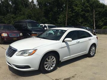 2013 Chrysler 200 Touring   - Photo 3 - Cincinnati, OH 45255