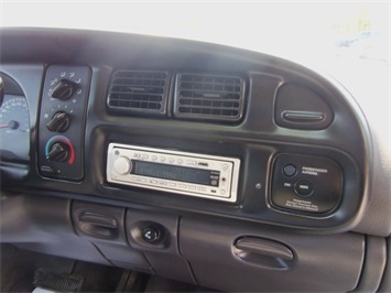 1998 DODGE REGULAR CAB   - Photo 15 - Cincinnati, OH 45255