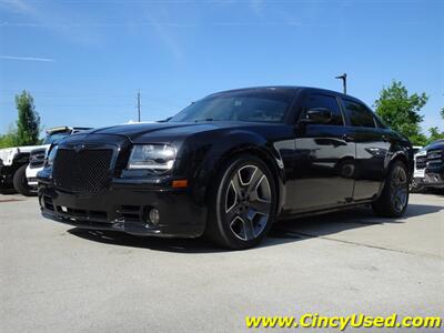 2006 Chrysler 300 Series SRT-8   - Photo 8 - Cincinnati, OH 45255
