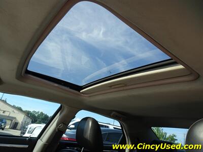 2006 Chrysler 300 Series SRT-8   - Photo 22 - Cincinnati, OH 45255