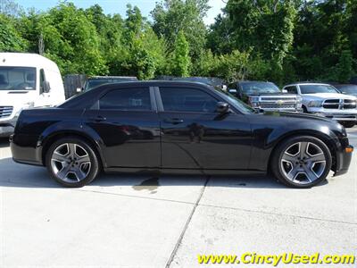 2006 Chrysler 300 Series SRT-8   - Photo 4 - Cincinnati, OH 45255