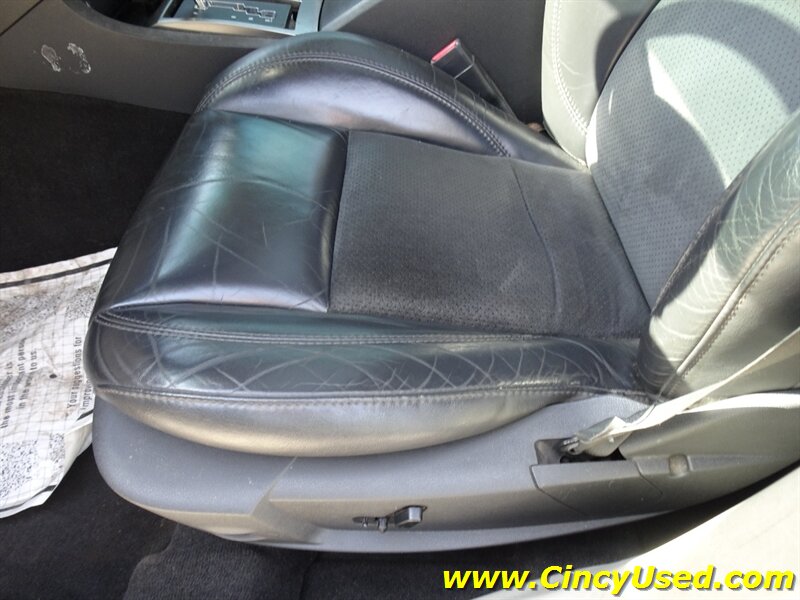 2006 Chrysler 300 Series SRT-8   - Photo 23 - Cincinnati, OH 45255