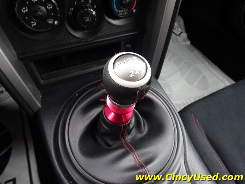 2015 Scion FR-S - Photo 16 - Cincinnati, OH 45255