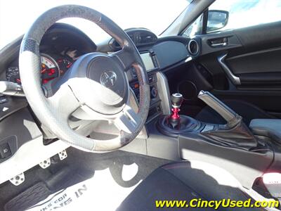 2015 Scion FR-S   - Photo 9 - Cincinnati, OH 45255