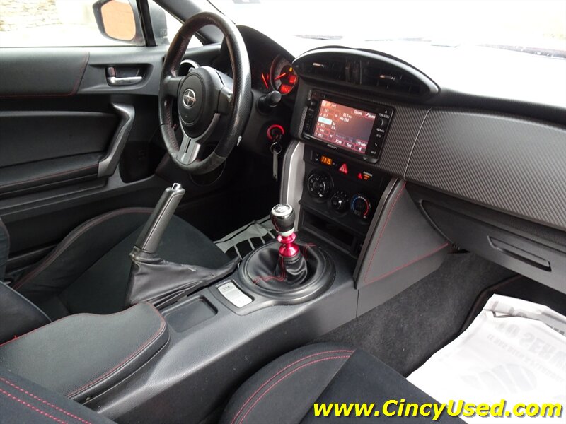 2015 Scion FR-S - Photo 15 - Cincinnati, OH 45255