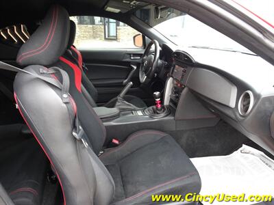 2015 Scion FR-S - Photo 14 - Cincinnati, OH 45255