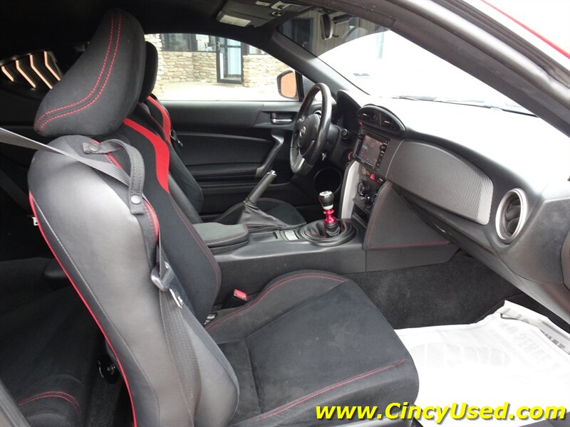 2015 Scion FR-S - Photo 14 - Cincinnati, OH 45255