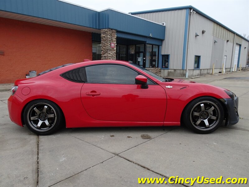2015 Scion FR-S - Photo 5 - Cincinnati, OH 45255