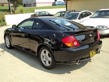 2003 Hyundai Tiburon GT   - Photo 4 - Cincinnati, OH 45255