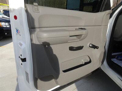 2008 Chevrolet Silverado 2500H Work Truck   - Photo 22 - Cincinnati, OH 45255