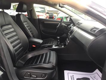 2010 Volkswagen CC Sport PZEV - Photo 8 - Cincinnati, OH 45255