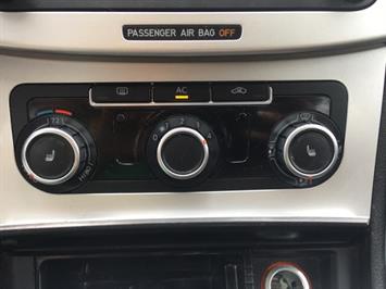2010 Volkswagen CC Sport PZEV - Photo 19 - Cincinnati, OH 45255