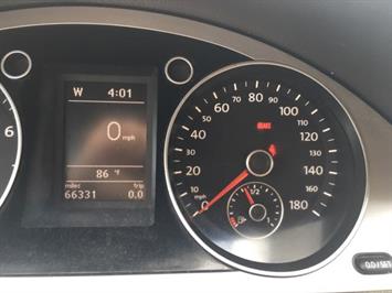 2010 Volkswagen CC Sport PZEV - Photo 16 - Cincinnati, OH 45255