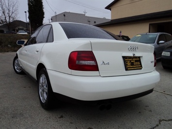 2001 Audi A4   - Photo 12 - Cincinnati, OH 45255