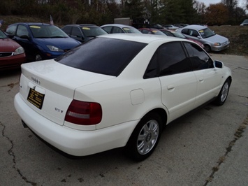 2001 Audi A4   - Photo 6 - Cincinnati, OH 45255