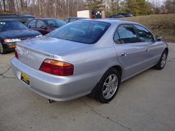 2000 Acura TL   - Photo 6 - Cincinnati, OH 45255